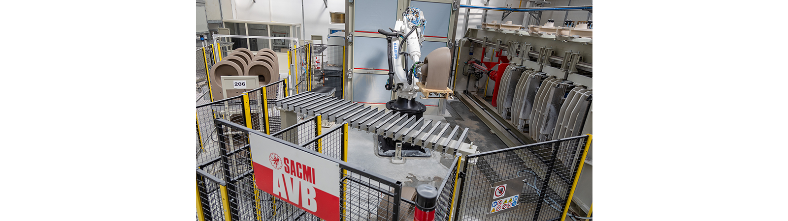 SACMI AVB, the perfect balance between productivity and automation on a multi-mould machine 