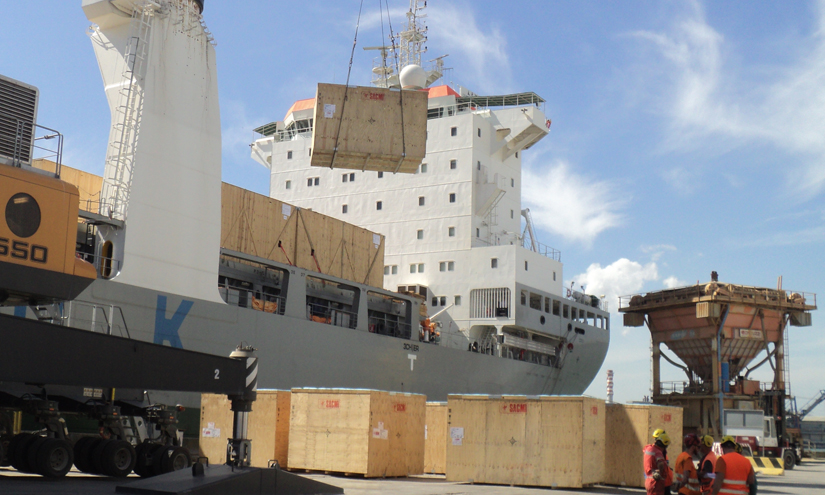 Presse SACMI, per Italiansped cargo da 1.800 ton. con destinazione Far East