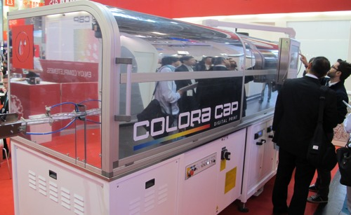Caps digital printing, COLORA SACMI conquista gli Emirates