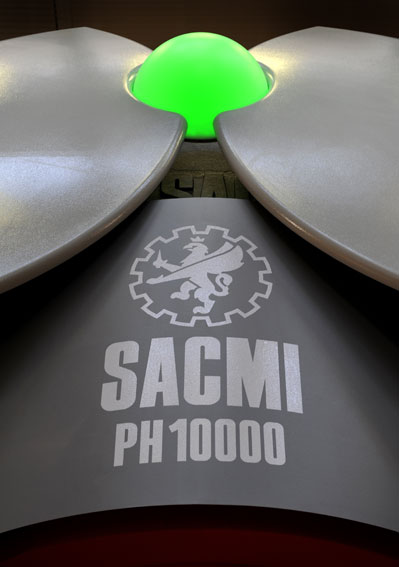 Sacmi, pronta la pressa per piastrelle più grande di tutti i tempi