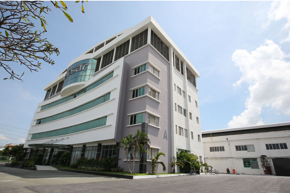 Due nuove celle di smaltatura robotizzate Sacmi/Gaiotto alla Caesar Sanitary Wares Jsc Vietnam